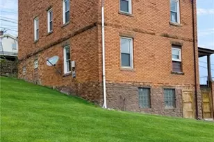 1119 Hancock Ave, Allegheny Township, PA 15690 - Photo 21