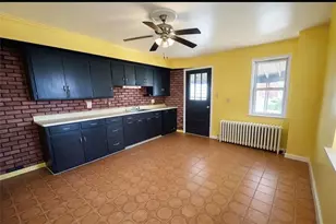 1119 Hancock Ave, Allegheny Township, PA 15690 - Photo 7