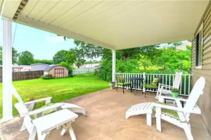 221 Navaho, Hempfield Township, PA 15601 - Photo 11