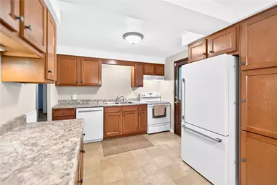 221 Navaho, Hempfield Township, PA 15601 - Photo 19