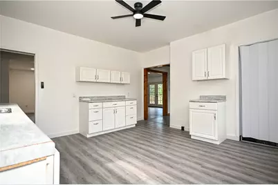 42 Kennedy Rd, New Eagle, PA 15067 - Photo 11