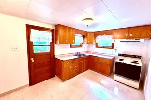 328 Keslar School Rd, Saltlick Township, PA 15610 - Photo 7