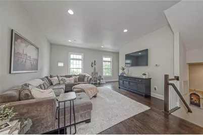 110 3rd St, Oakmont, PA 15139 - Photo 17