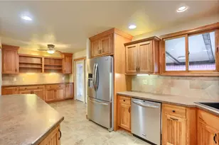 1505 Drespling Ln, Hickory Township, PA 16101 - Photo 13
