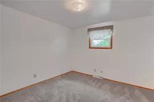 1505 Drespling Ln, Hickory Township, PA 16101 - Photo 21