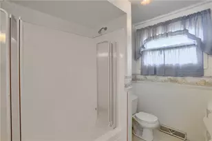 1505 Drespling Ln, Hickory Township, PA 16101 - Photo 17