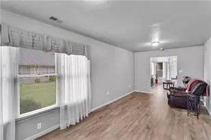 1903 Hunt Club Dr, Hempfield Township, PA 15601 - Photo 13