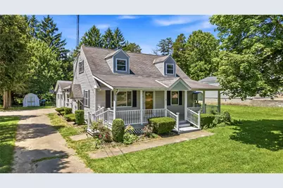 90 Rexford Dr., Hermitage, PA 16148 - Photo 1