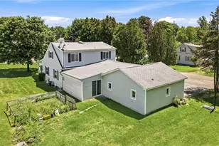 90 Rexford Dr, Hermitage, PA 16148 - Photo 33