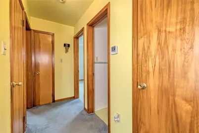 1921 Sloan Ave, Latrobe, PA 15650 - Photo 15