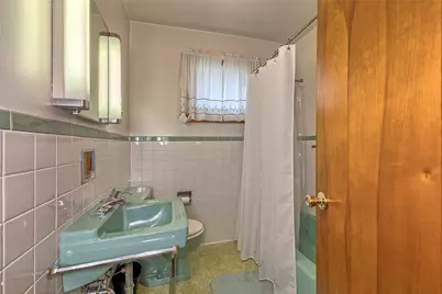 1921 Sloan Ave, Latrobe, PA 15650 - Photo 19