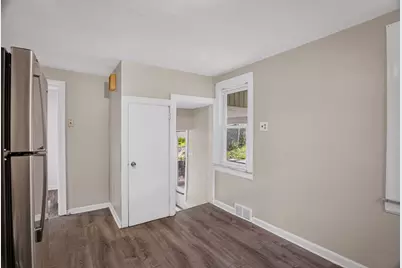 7722 Lloyd Avenue, Pittsburgh, PA 15218 - Photo 9
