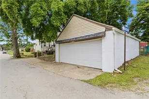 801 Vine, Liberty Boro, PA 15133 - Photo 31
