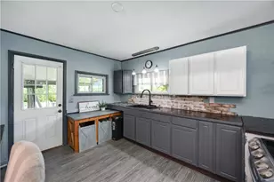 58 Bassick Ln, Pymatuning Township, PA 16154 - Photo 9