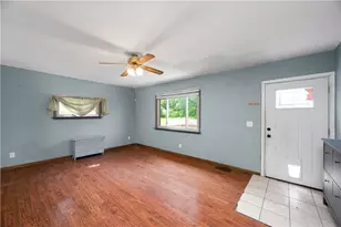 58 Bassick Ln, Pymatuning Township, PA 16154 - Photo 5