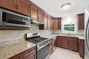728 Skyview Dr, Cranberry Township, PA 16066 - Photo 11