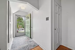 89 Markham Dr, Pittsburgh, PA 15228 - Photo 3