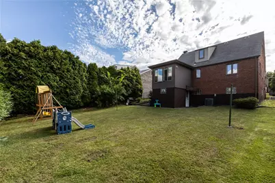 412 Phillips Ave, Stowe Township, PA 15136 - Photo 29