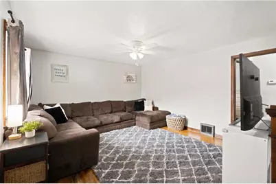 412 Phillips Ave, Stowe Township, PA 15136 - Photo 9
