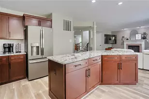 1821 Pioneer Dr, Pittsburgh, PA 15143 - Photo 15