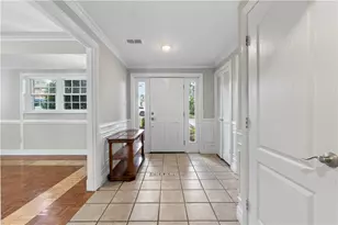 2429 Pin Oak Pl, Pittsburgh, PA 15220 - Photo 3