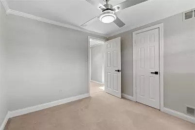 2429 Pin Oak Pl, Pittsburgh, PA 15220 - Photo 27