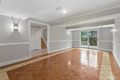 2429 Pin Oak Pl, Pittsburgh, PA 15220 - Photo 5