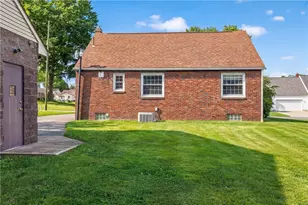 1424 Jackson Ave, New Castle, PA 16101 - Photo 11