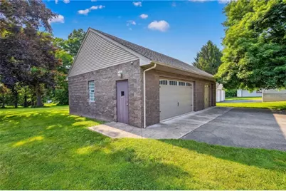 1424 Jackson Ave, New Castle, PA 16101 - Photo 5