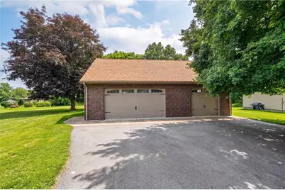 1424 Jackson Ave, New Castle, PA 16101 - Photo 3