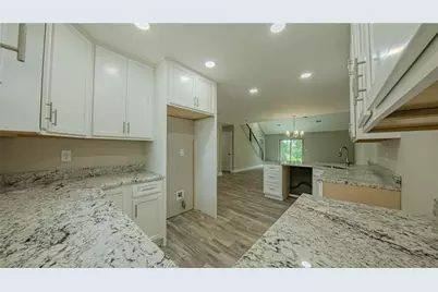 740 Sandstone Way, Rostraver, PA 15012 - Photo 5