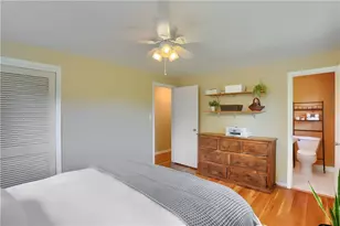 308 Holiday Dr, Ross Twp, PA 15237 - Photo 23