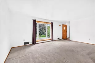 27 Barnhart Rd, Hempfield Township, PA 15601 - Photo 7