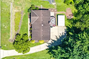 114 Brookdale Cir, Peters Township, PA 15317 - Photo 1