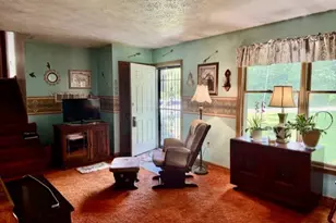 1652 Frew Mill Rd, Shenango Township, PA 16101 - Photo 5