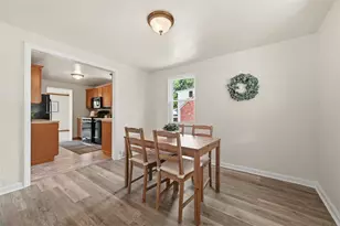 73 Clifford Dr, Green Tree, PA 15220 - Photo 13