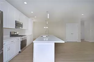 10075 Old Perry, Pittsburgh, PA 15090 - Photo 11