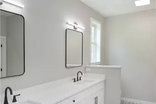 10075 Old Perry, Pittsburgh, PA 15090 - Photo 19