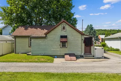 381 State Ave, Vanport, PA 15009 - Photo 5