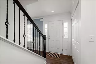 116 Tuscany Ridge Dr, Collier Township, PA 15071 - Photo 3