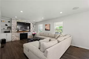 116 Tuscany Ridge Dr, Collier Township, PA 15071 - Photo 9
