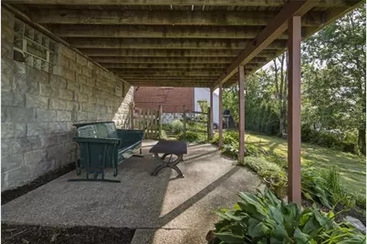 310 Morrison Dr, Pittsburgh, PA 15216 - Photo 27