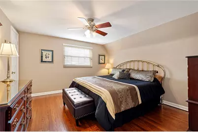 1620 Upper St Clair Drive, Pittsburgh, PA 15241 - Photo 25