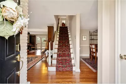 1620 Upper St Clair Drive, Pittsburgh, PA 15241 - Photo 3