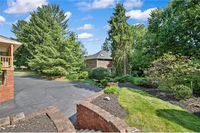 1620 Upper St Clair Drive, Pittsburgh, PA 15241 - Photo 39