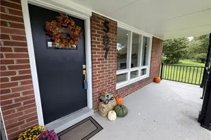 507 Edgehill Dr, Richland, PA 15044 - Photo 3