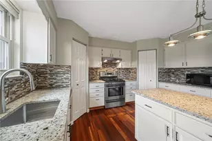 1342 Morgan Cir, North Strabane, PA 15317 - Photo 7