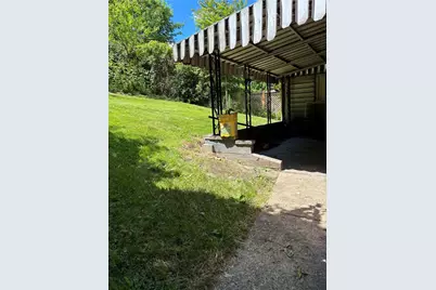 908 Worthington Ave, Clairton, PA 15025 - Photo 11