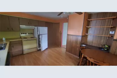 1202 Crescent Avenue, Ellwood City, PA 16117 - Photo 7