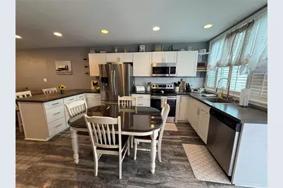 908 Evergreen Ave, Pittsburgh, PA 15209 - Photo 13
